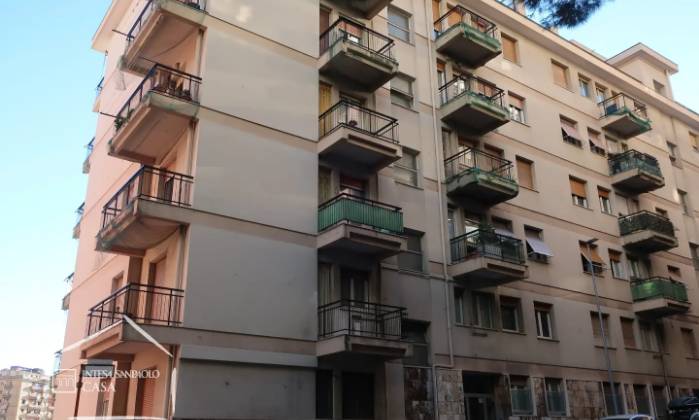 Appartamento in Via Vesuvio, Genova