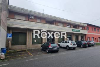 Rexer-ROBECCHETTO-CON-INDUNO-Ex-filiale-bancaria-ai-piani-terra-e-interrato-Terrazzo