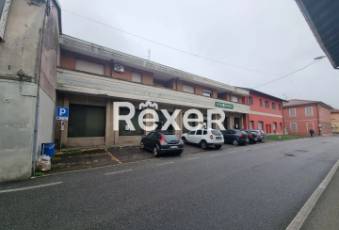 Rexer-ROBECCHETTO-CON-INDUNO-Ex-filiale-bancaria-ai-piani-terra-e-interrato-Terrazzo
