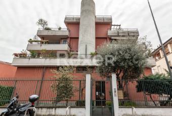 Rexer-Milano-Attico-via-platone-con-terrazzi-e-con-box-doppio-Altro