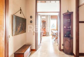 Rexer-Milano-Trilocale-con-box-luminoso-e-con-spazi-facili-da-personalizzare-Altro