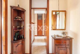 Rexer-Milano-Trilocale-con-box-luminoso-e-con-spazi-facili-da-personalizzare-Altro